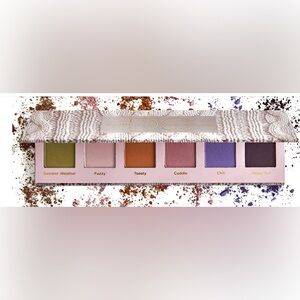 Dominique Cosmetics Sweater Weather Eyeshadow Palette with Mirror